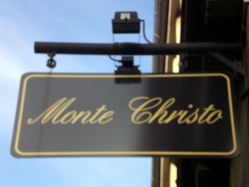 Отель Monte Christo